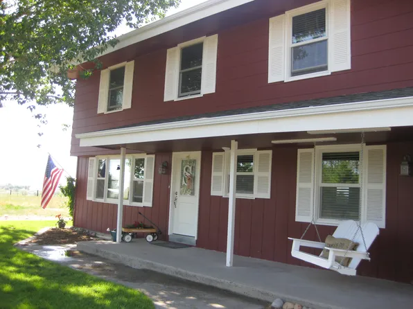 3 Charbonneau Dr, Riverton, WY 82501