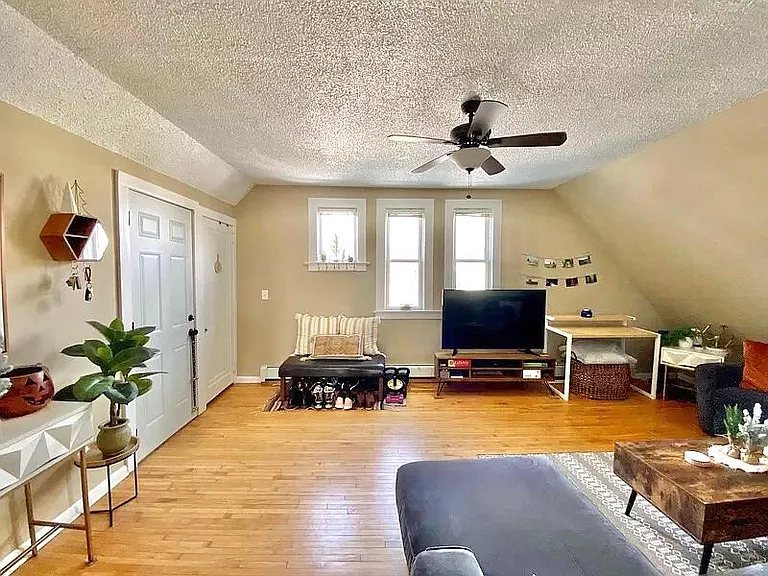 361 Bates Ave #3 — Photo 2