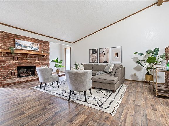 5th image of 2115 W Tulsa St