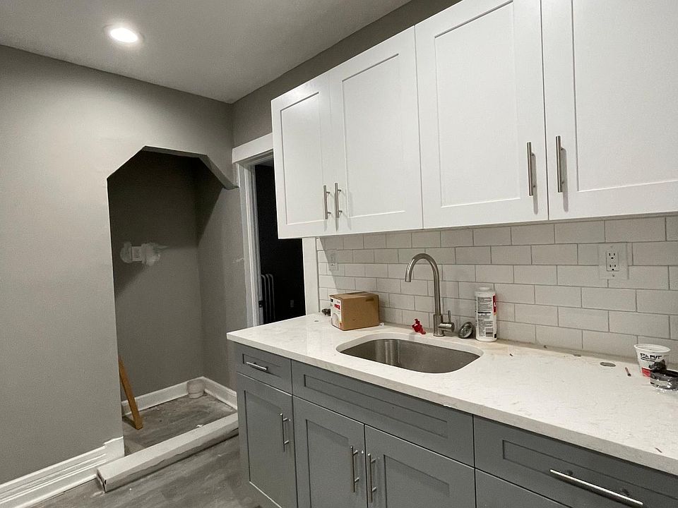 1st image of 457 Norwood St #1