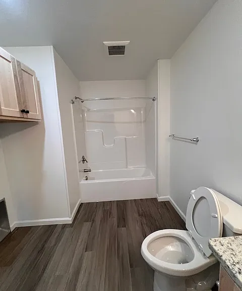 220 S Taylor St — Photo 23