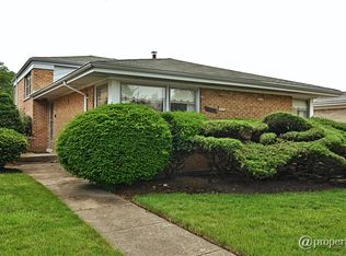 8433 Central Park Ave, Skokie, IL 60076
