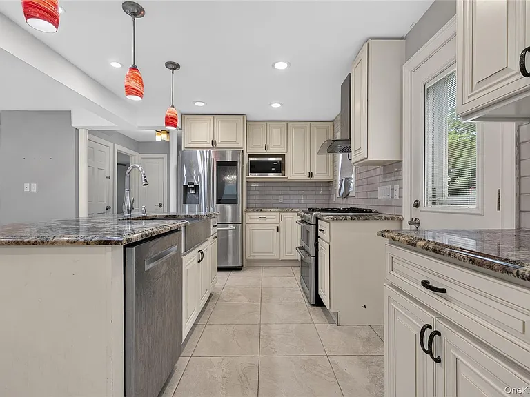 175 Wardwell Rd — Photo 11