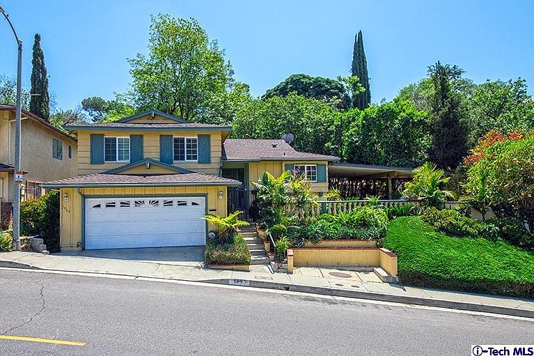 1st image of 1960 Sunny Heights Dr