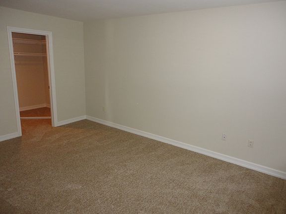 5th image of 1557 Maturin Dr #136