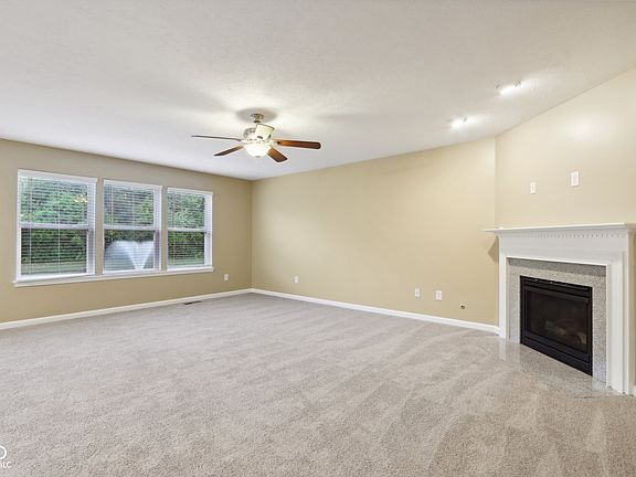 5th image of 8136 Carina Dr