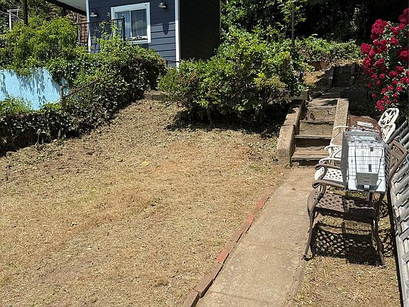 5th image of 155 Sunnyside Avenue