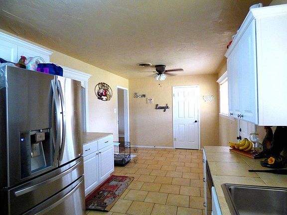 5th image of 4722 Leisure Dr