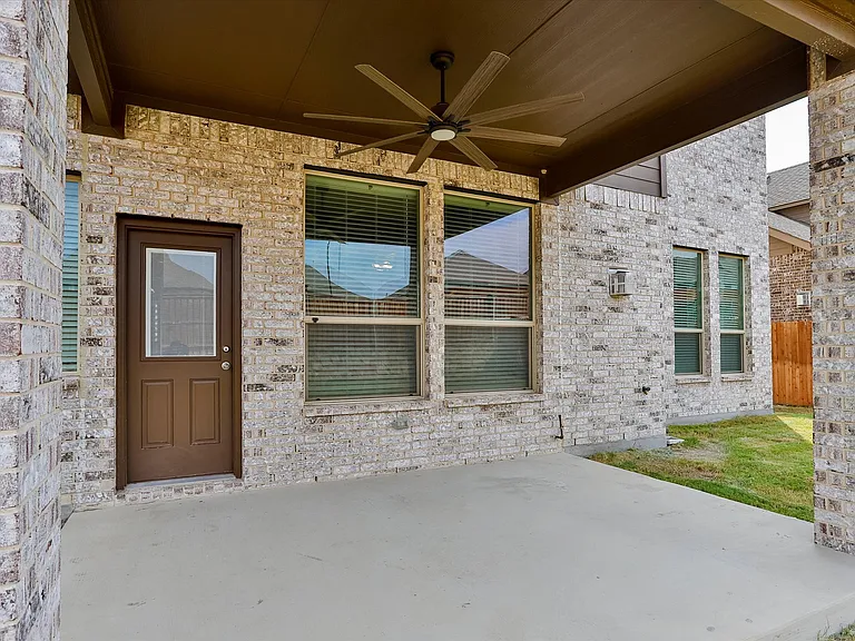 253 Gill Point Ln — Photo 37