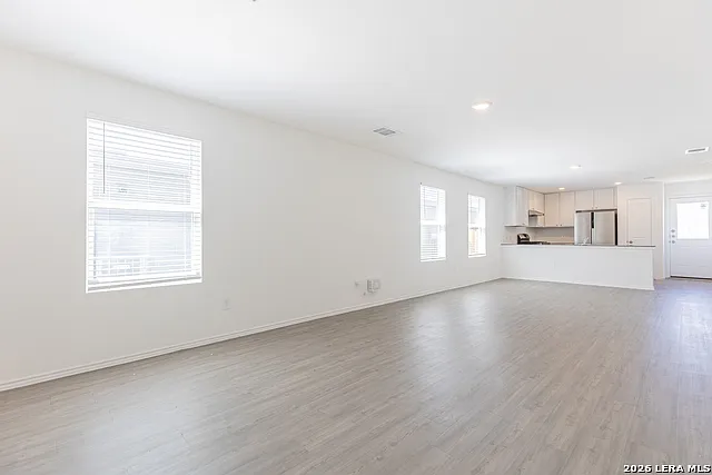 12932 Lake Fryer St — Photo 5