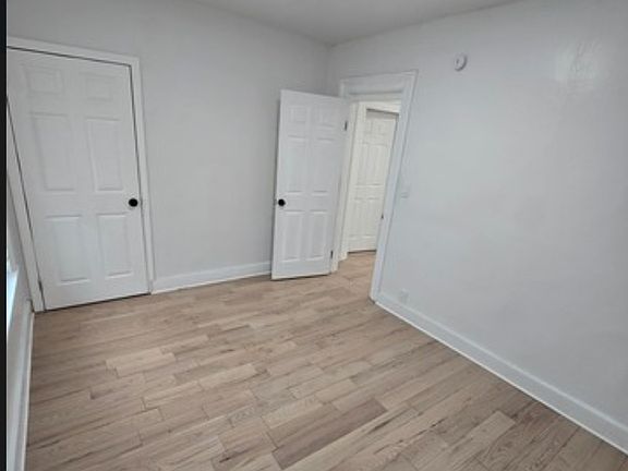 3rd image of 80 Dickerman St Unit 1