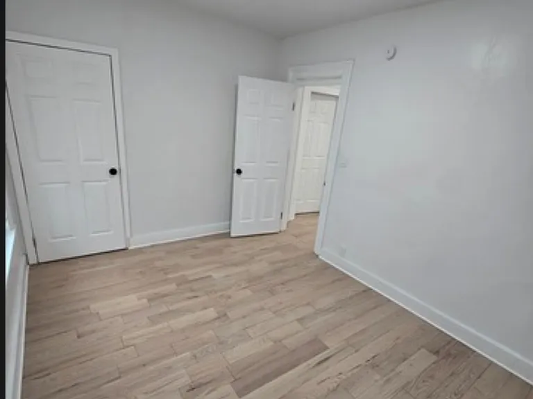 80 Dickerman St #1 — Photo 3