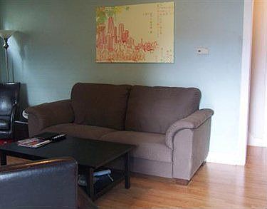 4th image of 1855 Fallowfield Ave