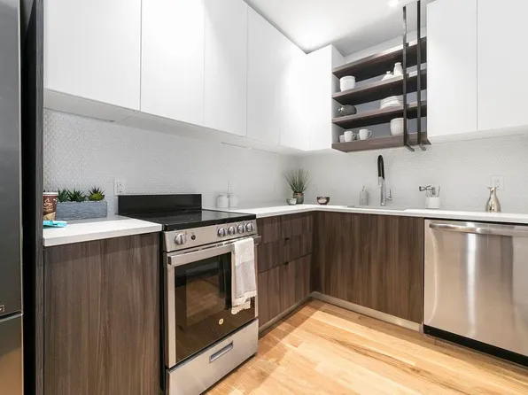 93 Linden Street image 3 of 12