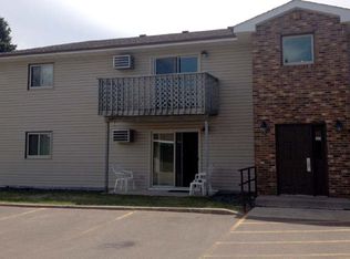 1601 Redwood Dr APT 103, Hudson, WI 54016