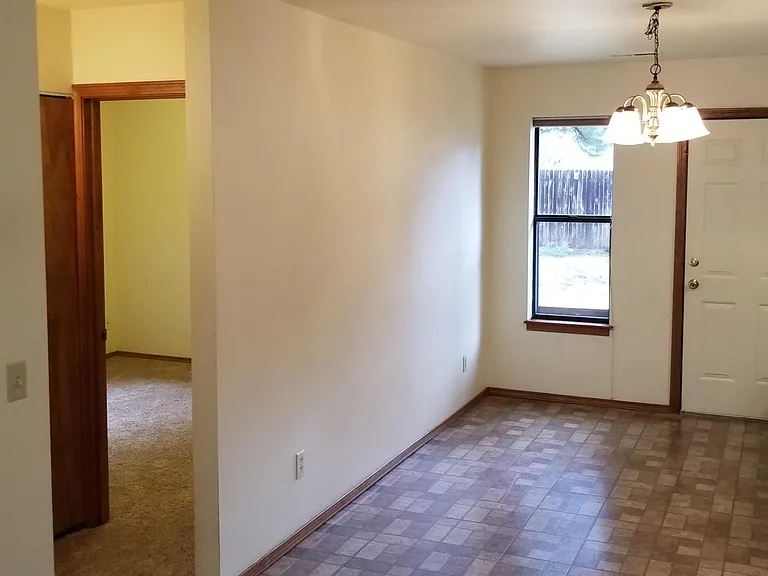 2599 N Fox Hill Rd — Photo 19