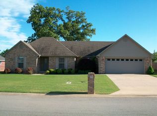 415 Craig Dr, Searcy, AR 72143