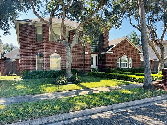 3rd image of 3506 El Jardin