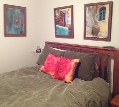 3rd image of 3011 N Clifton Ave