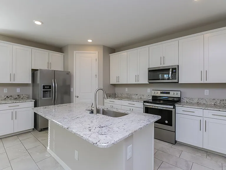 1563 S Loren Ln — Photo 8