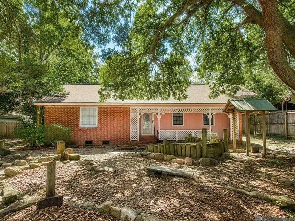 418 Centenary Dr, Baton Rouge, LA 70808
