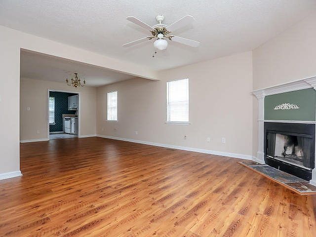 2nd image of 1013 Fleetwood Dr