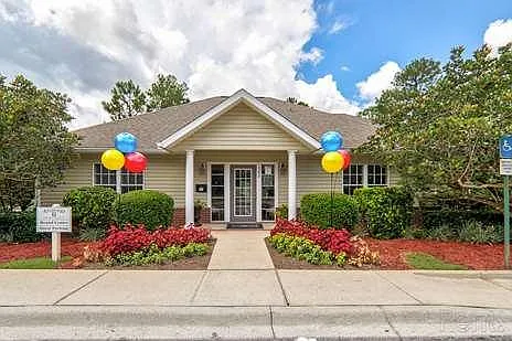Building Photo - Riverwood Apartments