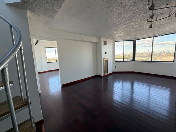 2140 Harmon Cv #2140