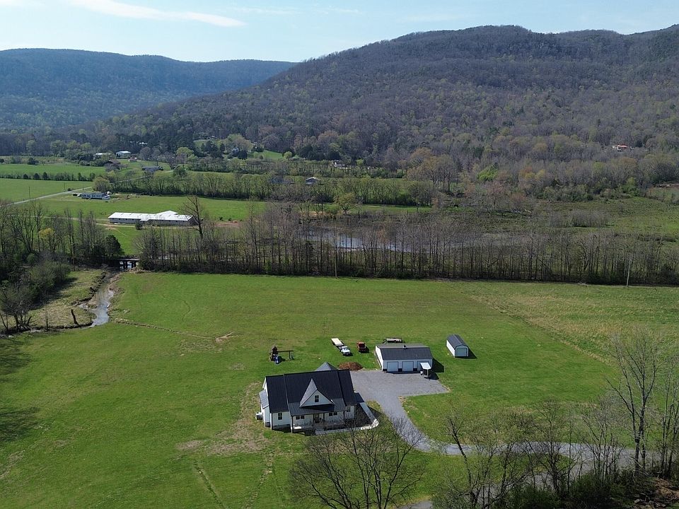 1st image of 209 W Valley Rd
