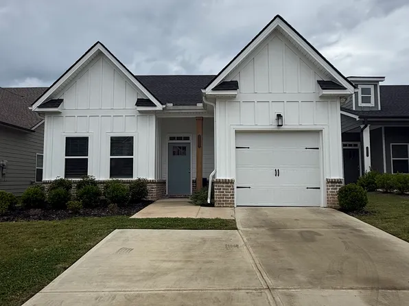 2093 Firelight Way, Ooltewah, TN