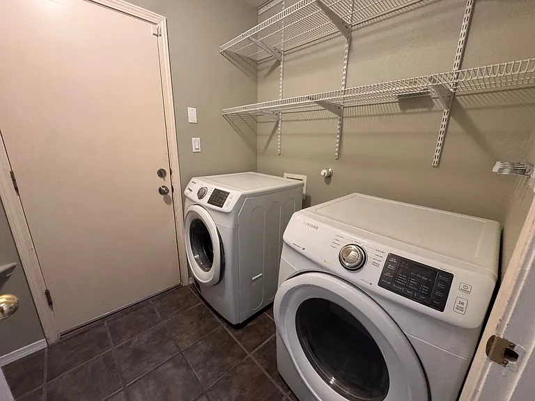 9701 Tapatio Dr NW — Photo 13