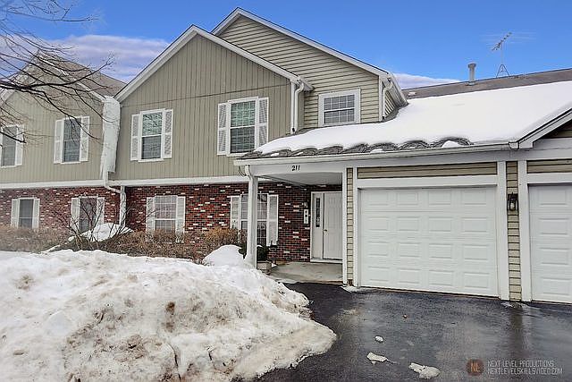 1st image of 211 Hampshire Ct Unit 102A
