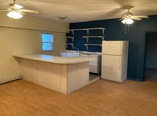 102 S 1st St, Centerville, IN 47330