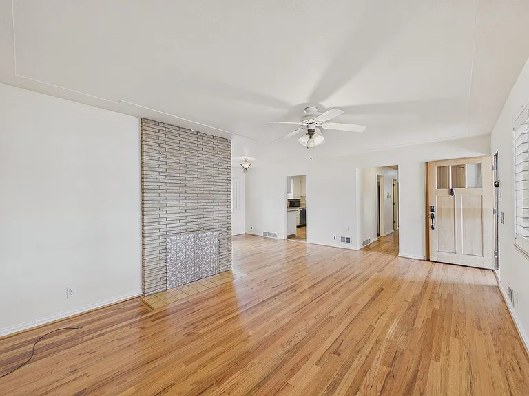 1695 E Cornell Ave — Photo 5