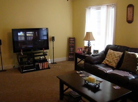 5th image of 1406 Dudley Dr