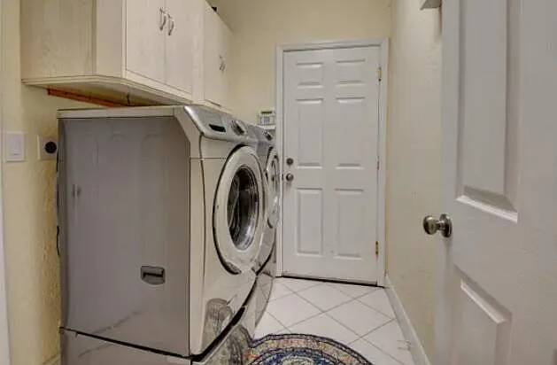 10885 La Salinas Cir #10885 — Photo 19