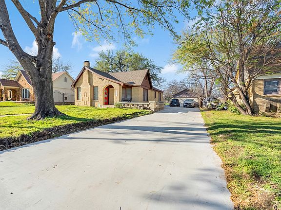 3rd image of 2329 Yucca Ave