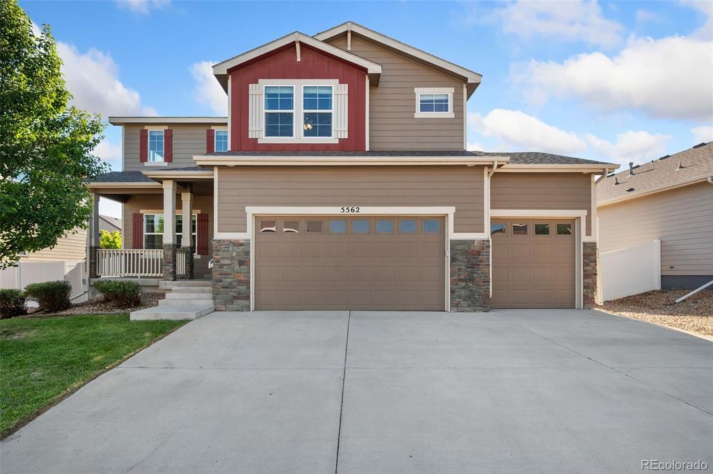 5562 Clarence Drive