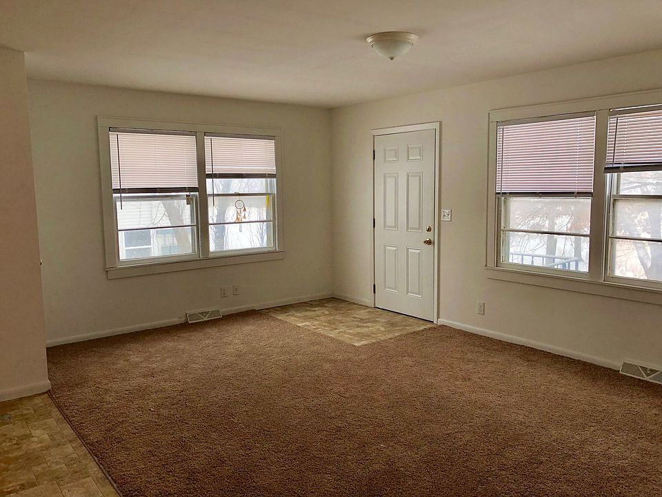 608 4th Ave & 608 1/2 4th Ave 608 4th Ave Coralville IA Zillow