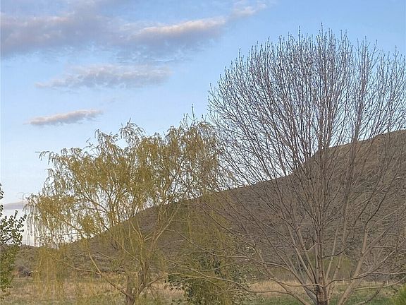 3rd image of 87 Applejack Road