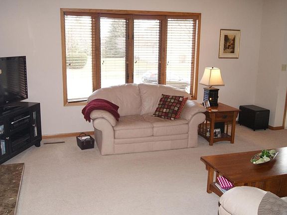 3rd image of 3305 Eisenhower Ave
