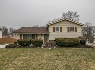 24808 Chase Dr, North Olmsted, OH 44070
