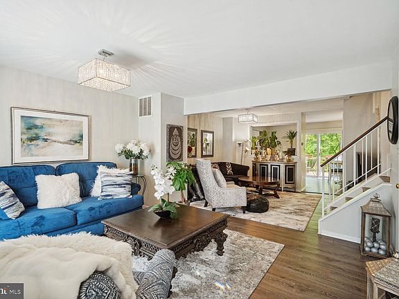 2nd image of 3498 Caledonia Cir