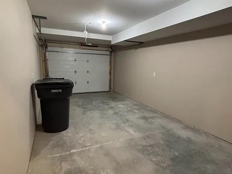 1600 Moonlight Ln SW #5 — Photo 3