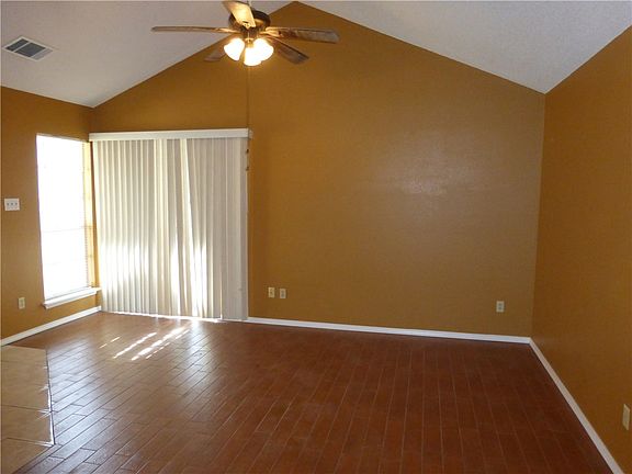 4th image of 12316 Dellrey Dr #A