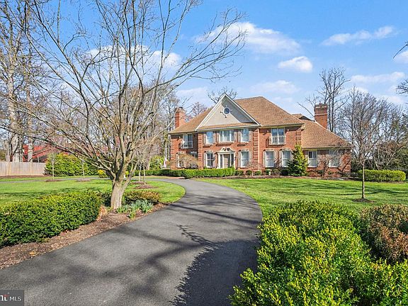 5th image of 780 Brushtown Rd