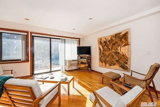 1st image of 9931 66th Ave APT 5C