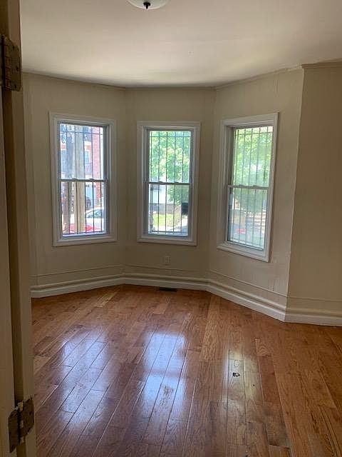 1st image of 100 S 12th St #100