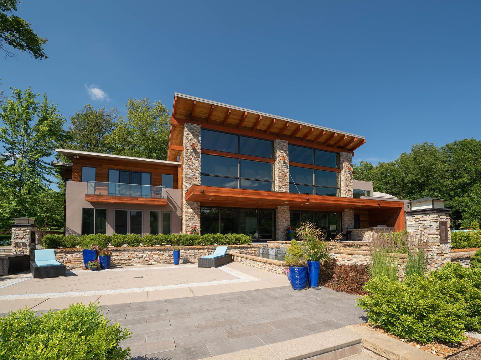 10463 W H Ave Kalamazoo Mi 49009 Mls 20006711 Zillow