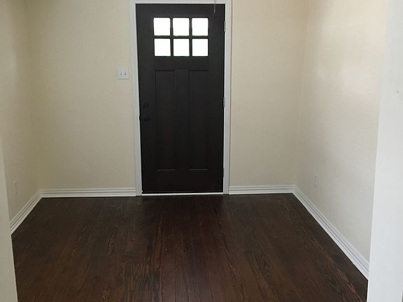 Entrance Room